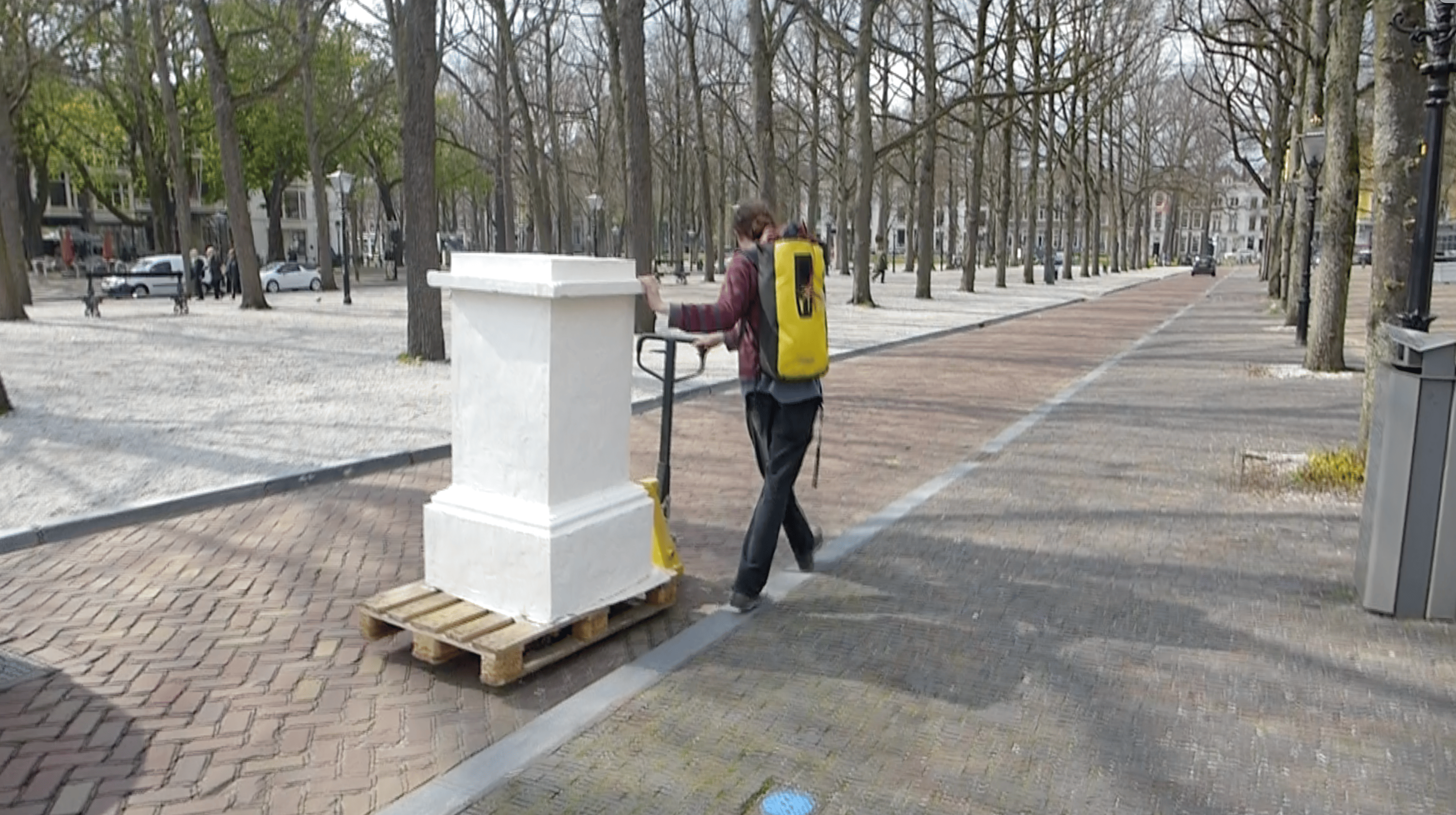 photo of the transportation of the fountain sculpture